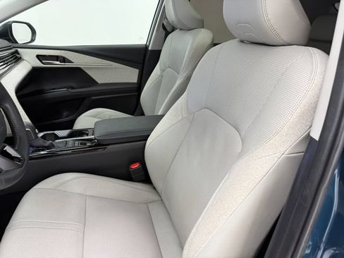 Used 2025 Toyota Camry XLE w/ Premium Package FWD image 27