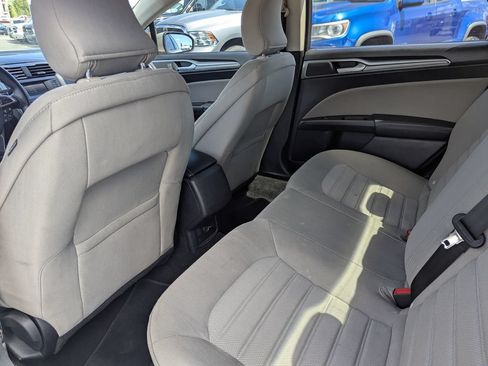 Used 2019 Ford Fusion S FWD image 29