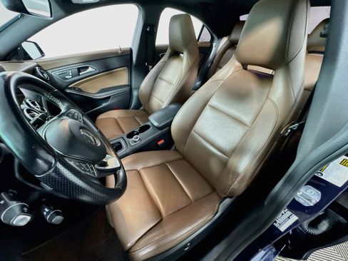 Used 2019 Mercedes-Benz CLA 250 4MATIC image 13