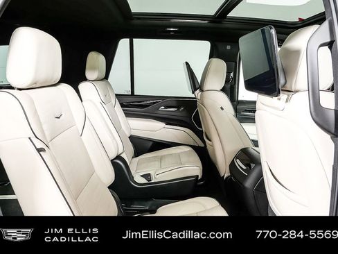 Used 2021 Cadillac Escalade Sport w/ Driver Assist Tech Package image 24