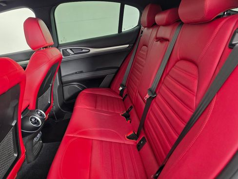 Used 2024 Alfa Romeo Stelvio Veloce AWD/4WD image 38