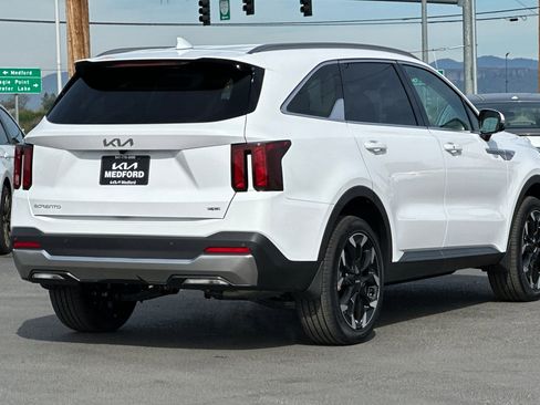 New 2026 Kia Sorento EX AWD/4WD image 4