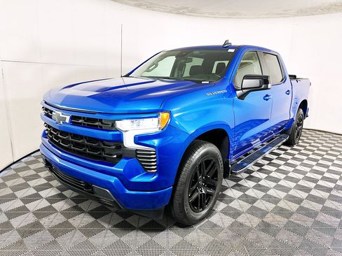 Used 2022 Chevrolet Silverado 1500 RST RWD image 7