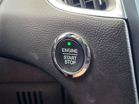 Used 2022 Ford Edge Titanium image 43