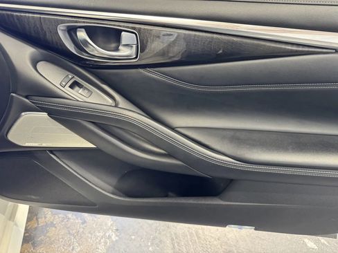 Used 2020 INFINITI Q60 3.0t Luxe w/ Edition 30 Package RWD image 8