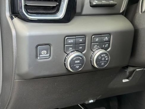 Used 2025 GMC Sierra 2500 Denali w/ Denali Reserve Package AWD/4WD image 26