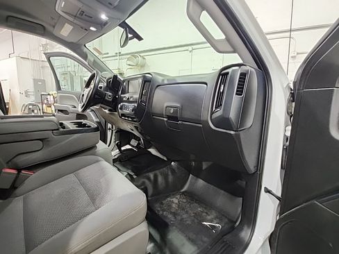 Used 2019 Chevrolet Silverado 2500 W/T AWD/4WD image 25