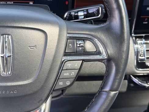 Used 2024 Lincoln Navigator Reserve image 35