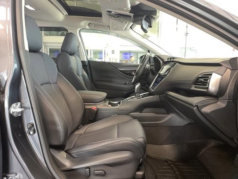 Used 2025 Subaru Outback Limited image 23