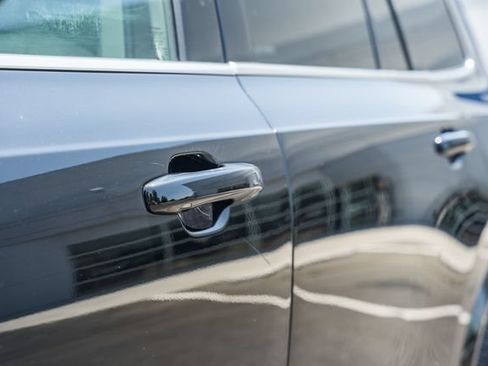 Certified 2024 Volvo XC90 B6 Plus w/ Protection Package Premier AWD/4WD image 18