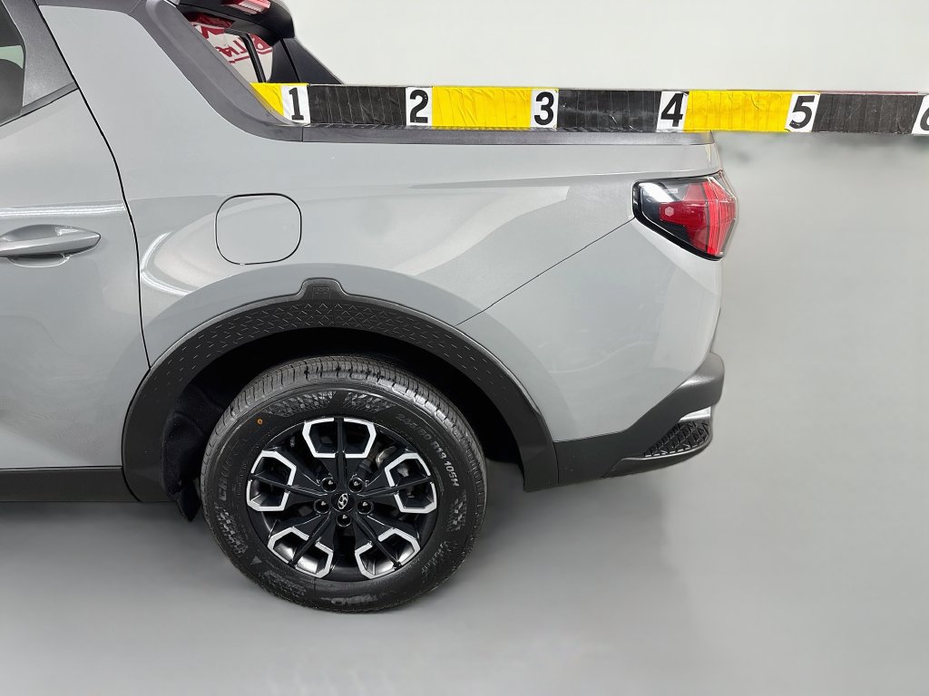 Certified 2023 Hyundai Santa Cruz SEL Premium AWD/4WD image 16