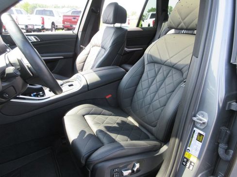 Used 2024 BMW X5 xDrive40i w/ M Sport Package AWD/4WD image 21