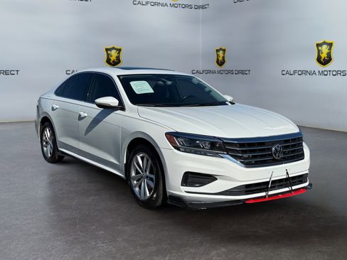 Used 2020 Volkswagen Passat 2.0T SE w/ Sunroof Package FWD image 7