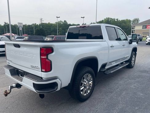 Used 2026 Chevrolet Silverado 2500 High Country w/ High Country Premium Package AWD/4WD image 5