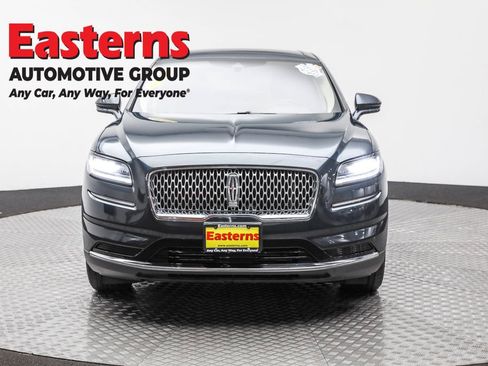 Used 2022 Lincoln Nautilus AWD w/ Premium Package image 2
