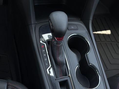 Used 2023 Chevrolet Equinox RS w/ RS Leather Package FWD image 26