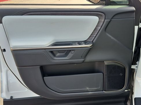 Used 2026 Rivian R1S Adventure AWD/4WD image 14