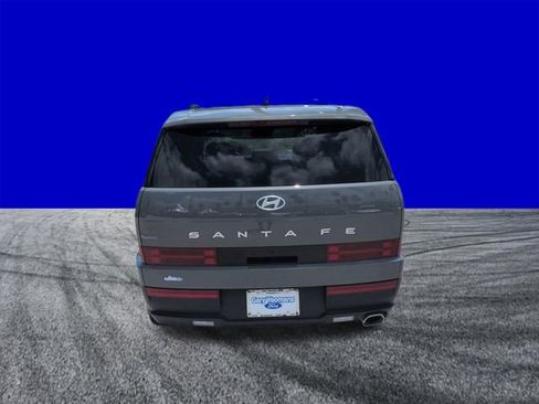 Used 2026 Hyundai Santa Fe SE FWD image 5