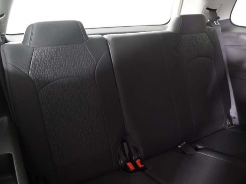 Used 2016 GMC Acadia SLE FWD image 28