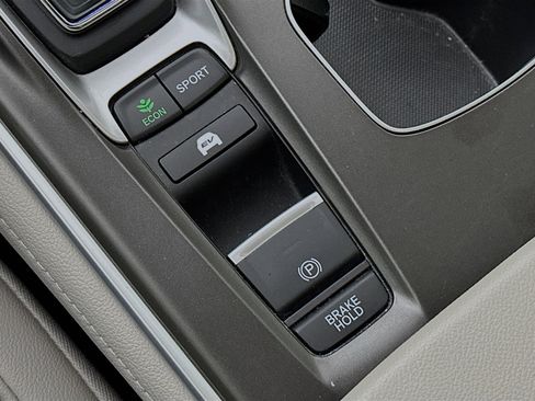 Used 2022 Honda Accord Touring image 21