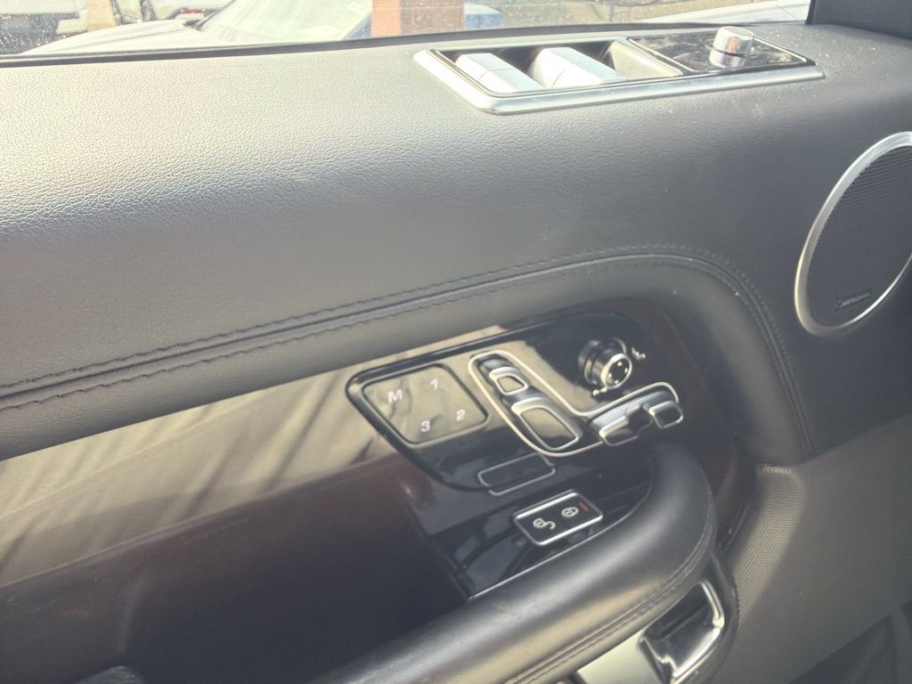 Used 2020 Land Rover Range Rover HSE AWD/4WD image 12