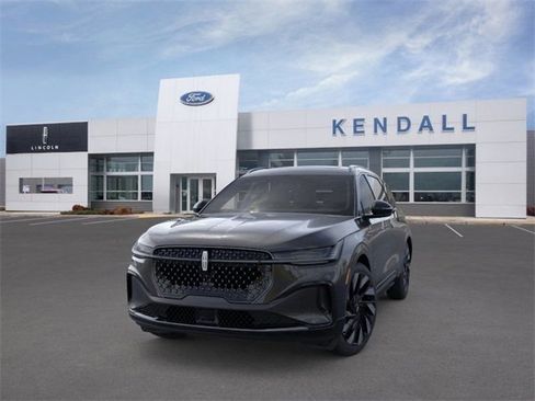 New 2026 Lincoln Nautilus Reserve w/ Jet Appearance Package image 2