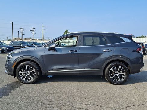 Used 2023 Kia Sportage EX AWD/4WD image 6