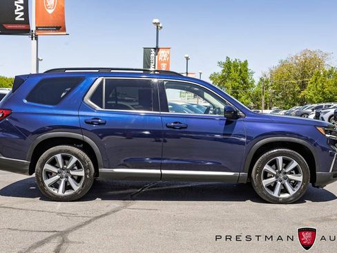 Used 2025 Honda Pilot Elite image 21