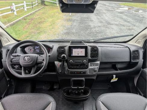 Used 2026 RAM ProMaster 2500 w/ Convenience Group FWD image 31