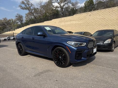 Used 2022 BMW X6 xDrive40i w/ Executive Package image 2