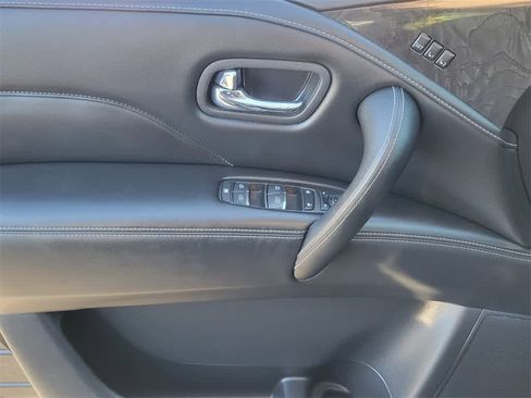 Used 2024 INFINITI QX80 Luxe image 19