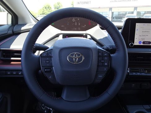 New 2027 Toyota Prius Plug-In Hybrid FWD image 16
