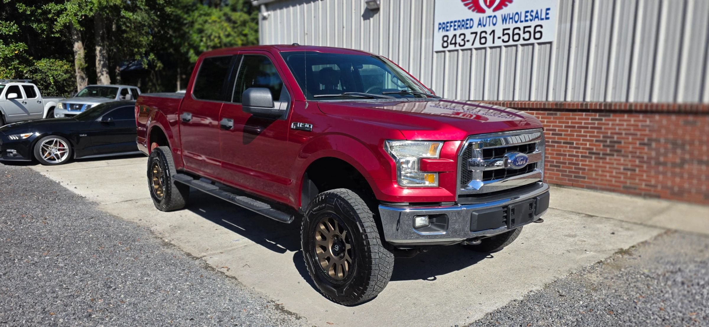 Used 2017 Ford F150 XLT AWD/4WD image 2