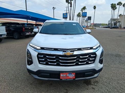 New 2026 Chevrolet Equinox LT w/ Safety and Technology Package FWD image 2