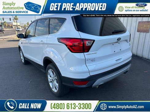 Used 2019 Ford Escape SE FWD image 8
