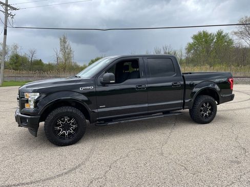 Used 2017 Ford F150 XLT w/ Equipment Group 302A Luxury AWD/4WD image 7