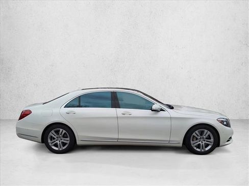 Used 2017 Mercedes-Benz S 550 Sedan image 4