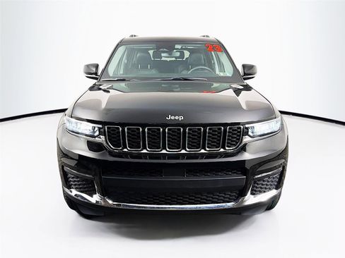 Used 2023 Jeep Grand Cherokee L Limited image 2