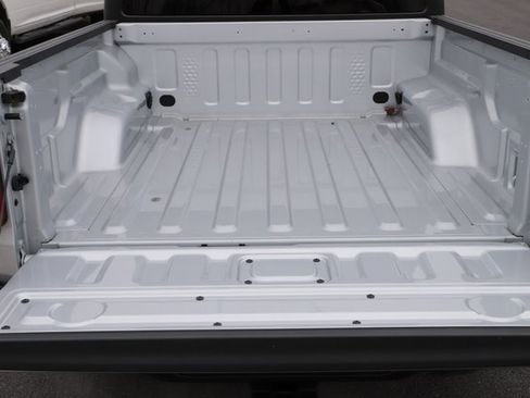 Used 2023 Jeep Gladiator Sport image 8