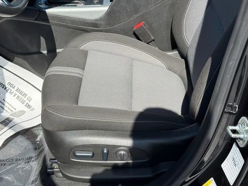 Used 2025 Chevrolet Blazer LT AWD/4WD image 18