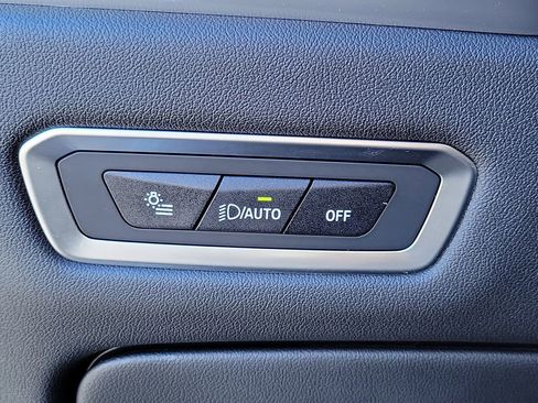 Used 2024 BMW X7 M60i w/ Executive Package image 35