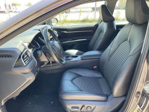 Used 2024 Toyota Camry SE FWD image 14