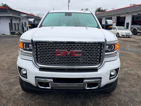 Used 2015 GMC Sierra 2500 Denali w/ Duramax Plus Package image 2