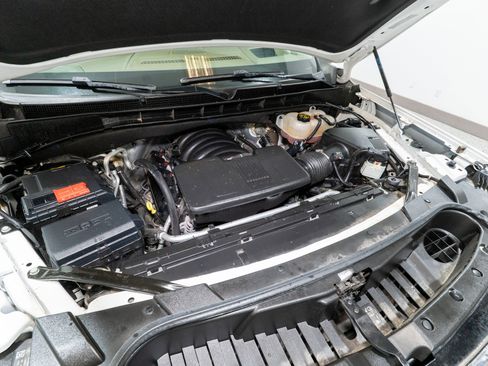 Used 2022 GMC Yukon XL Denali w/ Denali Premium Package image 37