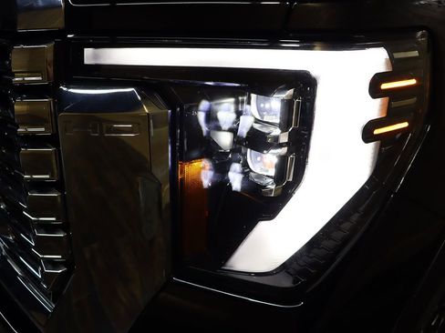 Used 2024 GMC Sierra 2500 Denali w/ Denali Reserve Package image 15