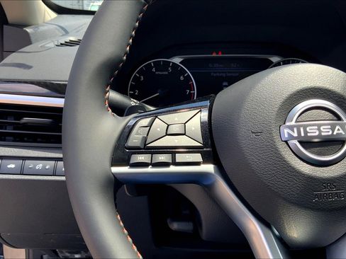 New 2025 Nissan Altima 2.5 SR w/ SR Premium Package image 21