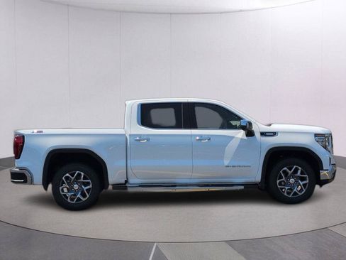 New 2026 GMC Sierra 1500 SLT w/ SLT Premium Plus Package AWD/4WD image 8
