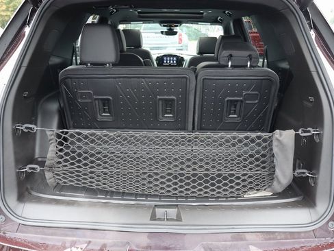 Used 2023 Chevrolet Traverse High Country w/ LPO, Floor Liner Package image 27