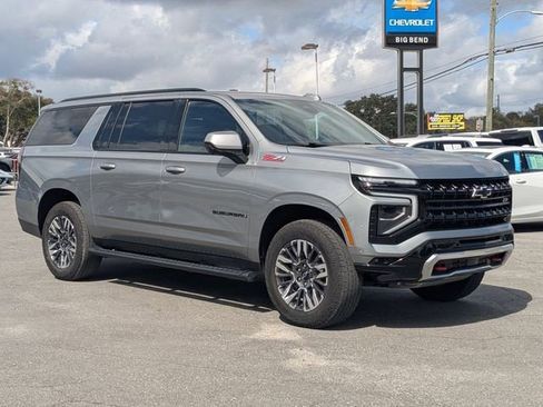 Certified 2025 Chevrolet Suburban Z71 AWD/4WD image 2