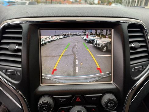 Used 2015 Jeep Grand Cherokee Limited AWD/4WD image 26